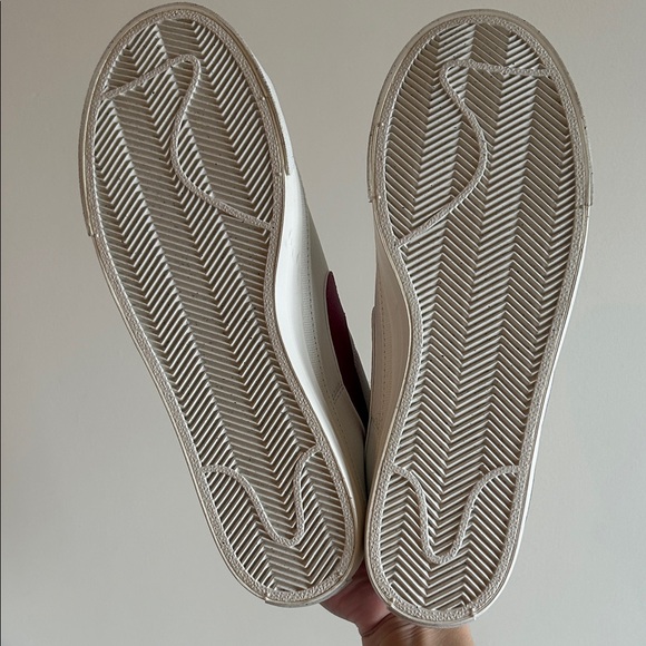 Nike Women's Sneakers White and Burgundy - Picture 3 of 6